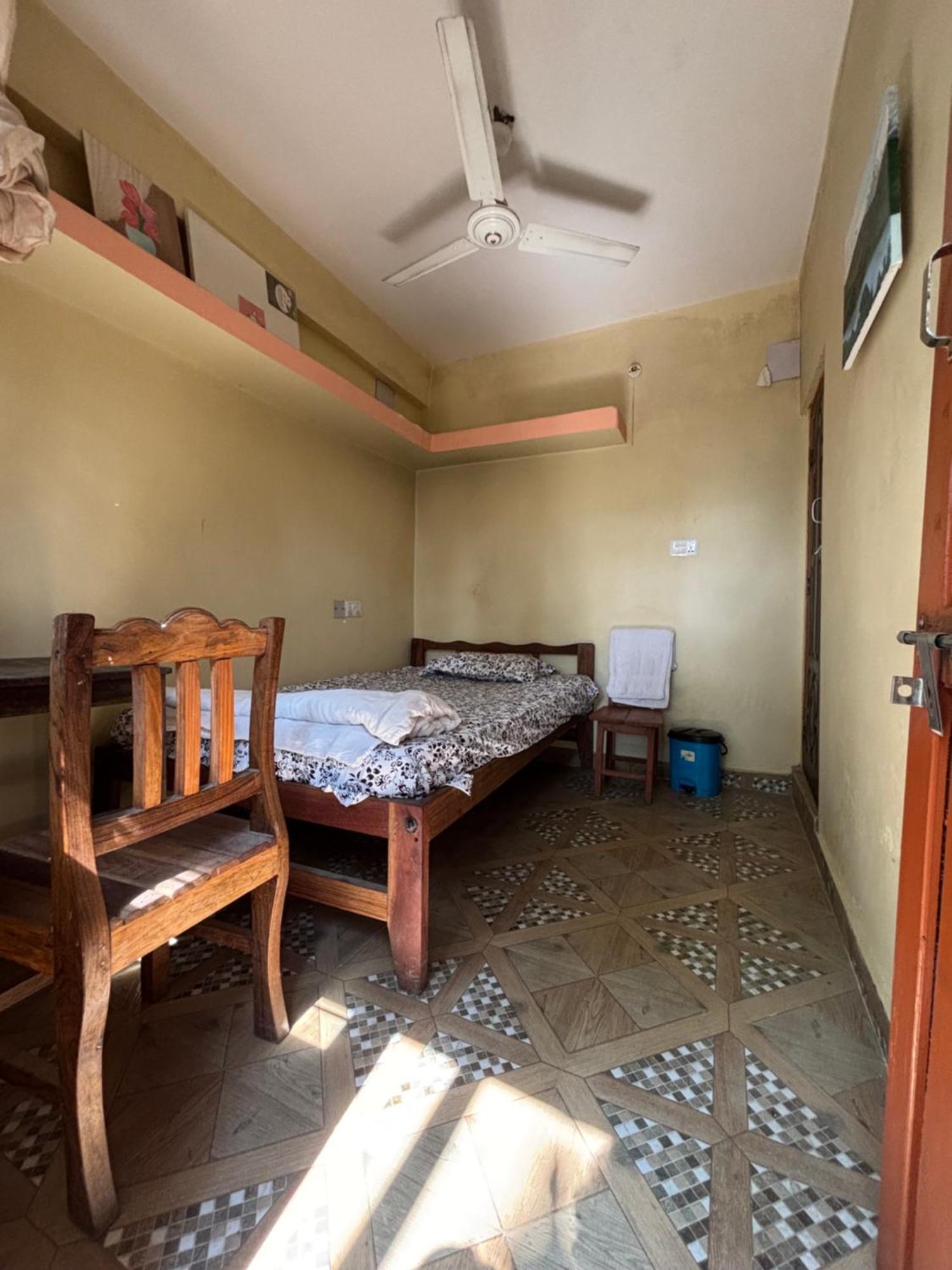 مبيت وإفطار بوكْرا Dinesh House المظهر الخارجي الصورة